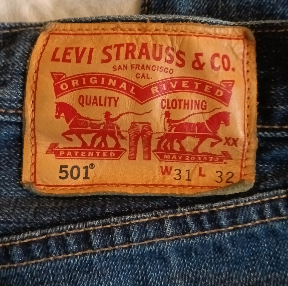 Men's 501  Levi's jeans - Picture 3 of 5